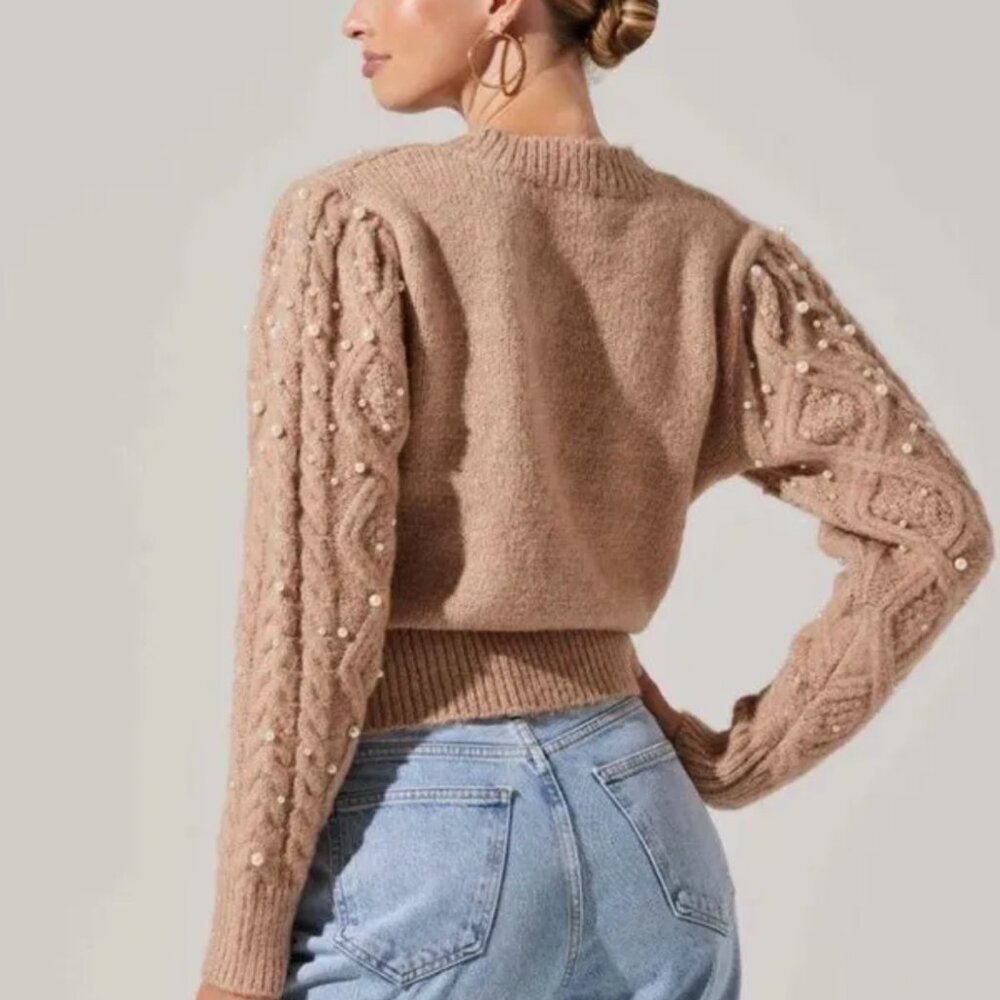 ASTR The Label Pearl‎ Embellished Sweater size M - Picture 5 of 11